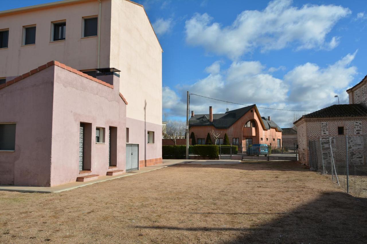 Albergue Villa Nava De La Asuncion Ngoại thất bức ảnh